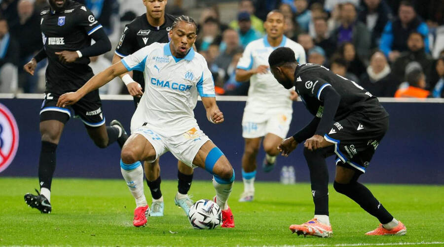 Marseille vs AJ Auxerre (02:45 – 14/03) | Xem lại trận đấu
