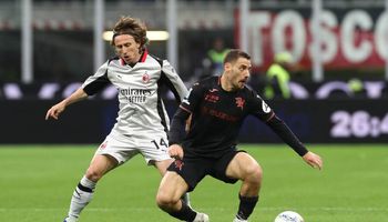 AC Milan vs Torino (00:00 – 22/03) | Xem lại trận đấu