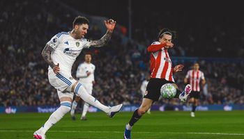 Leeds United vs Brentford (03:00 – 22/03) | Xem lại trận đấu